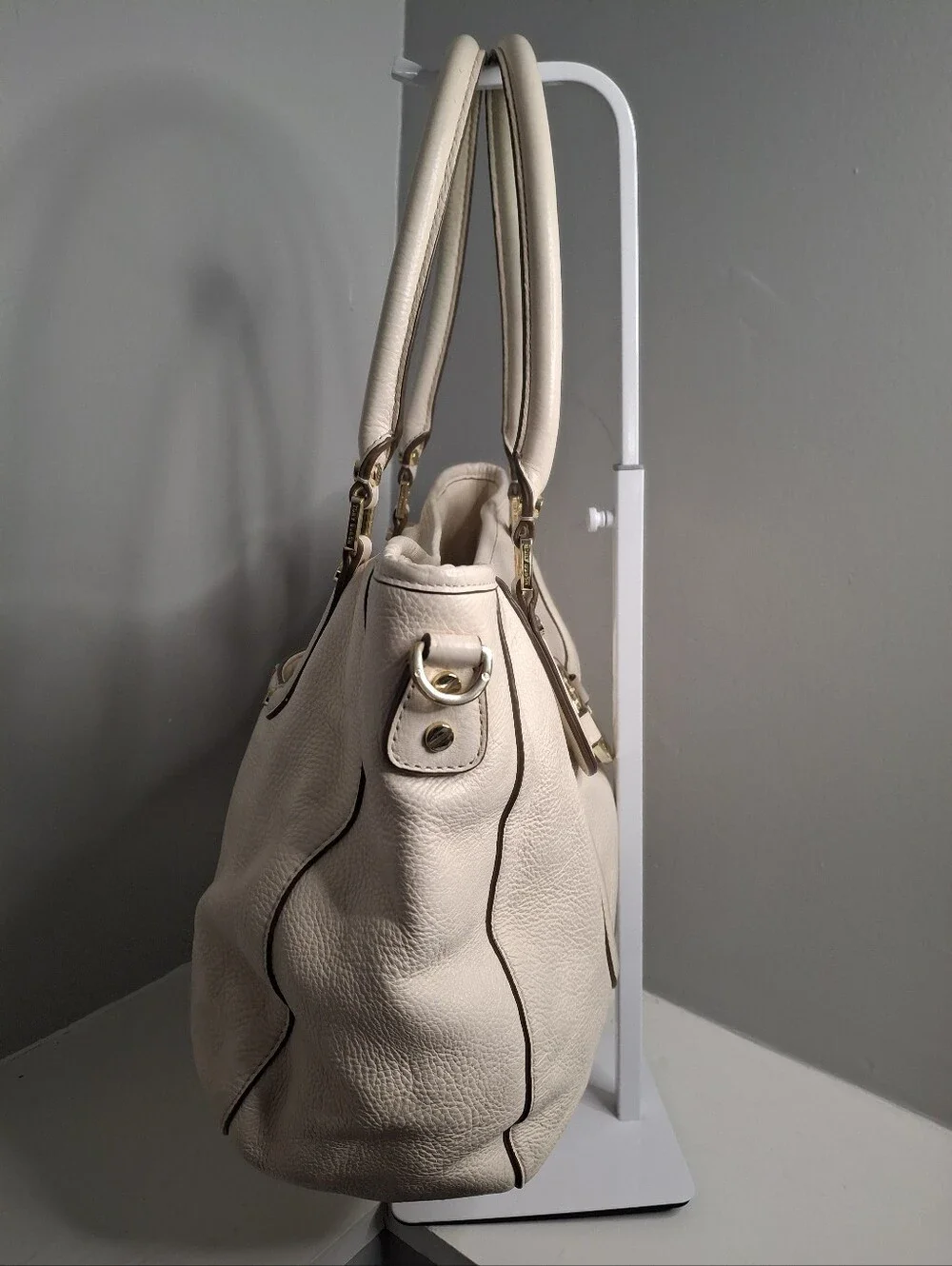 Tory Burch Amanda Classic Hobo Pebbled Leather Ivory Convertible Tote